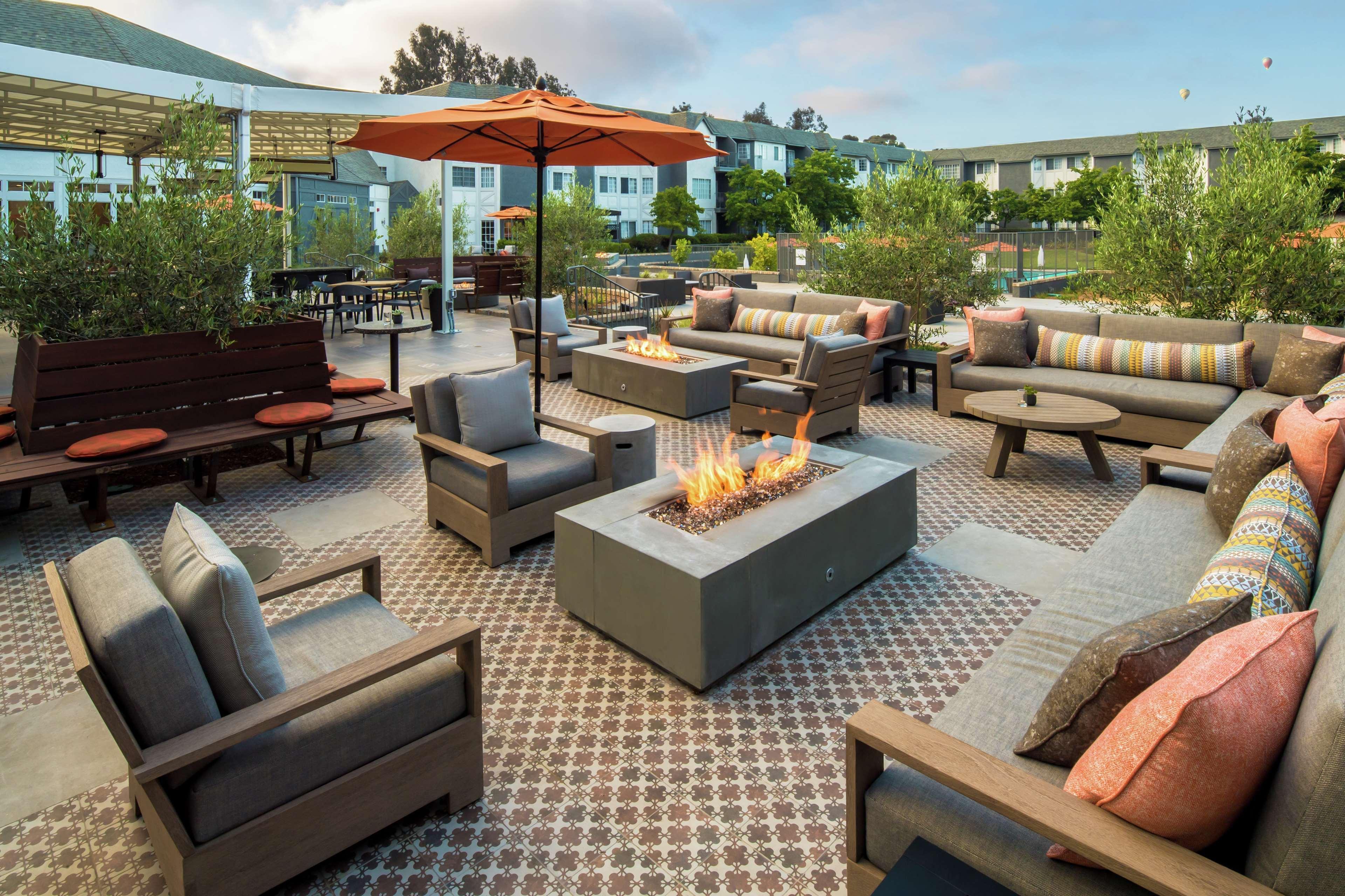 Hilton San Diego/Del Mar Екстериор снимка