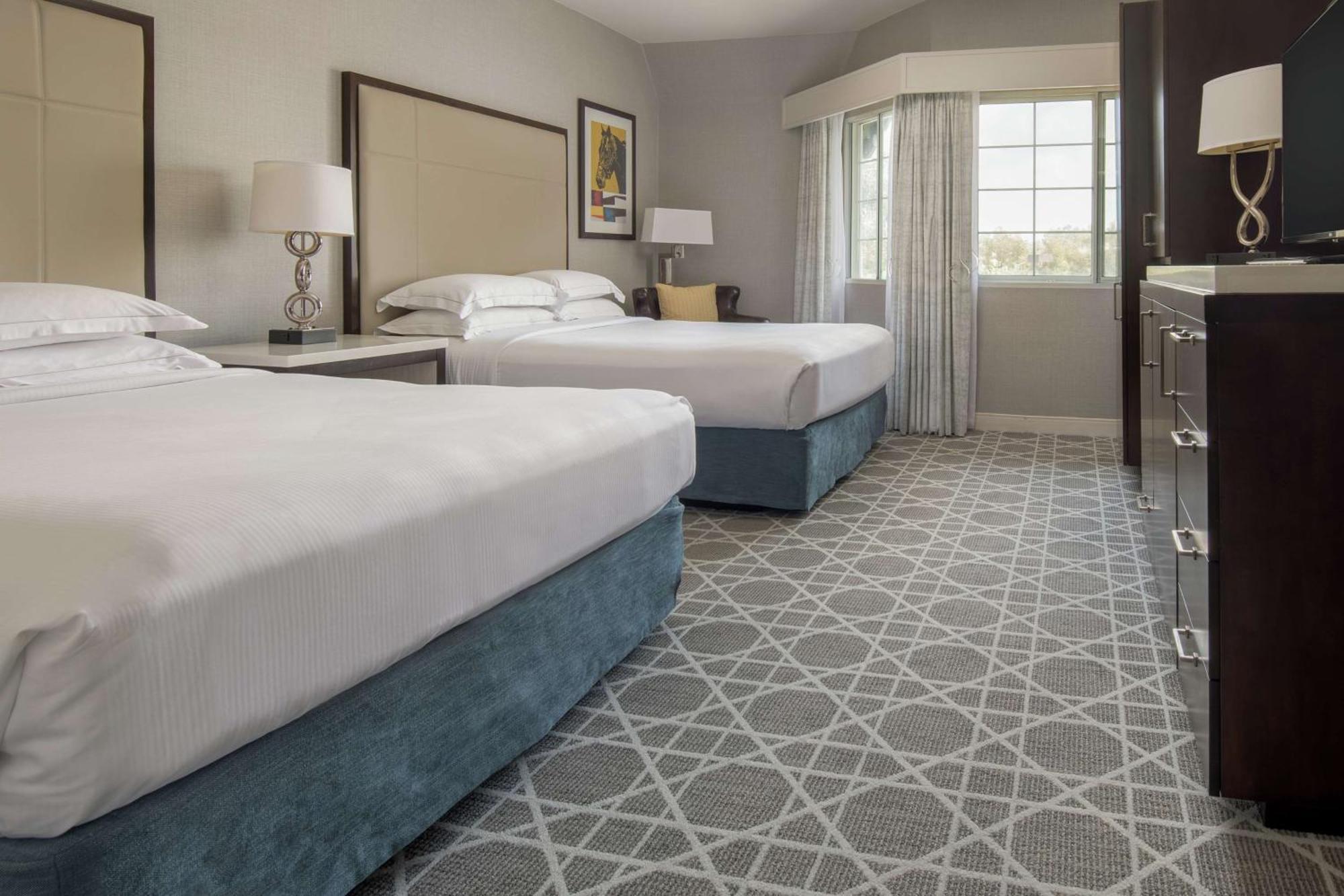 Hilton San Diego/Del Mar Екстериор снимка