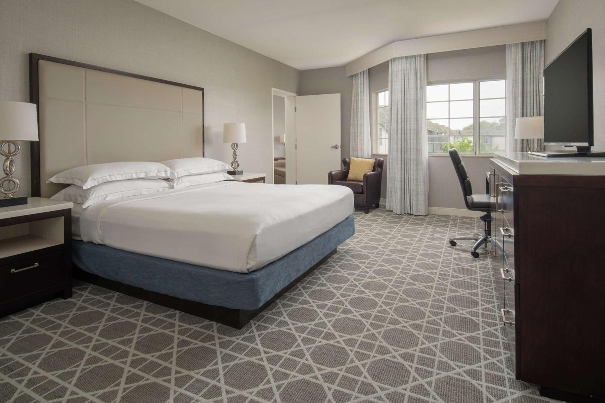 Hilton San Diego/Del Mar Екстериор снимка